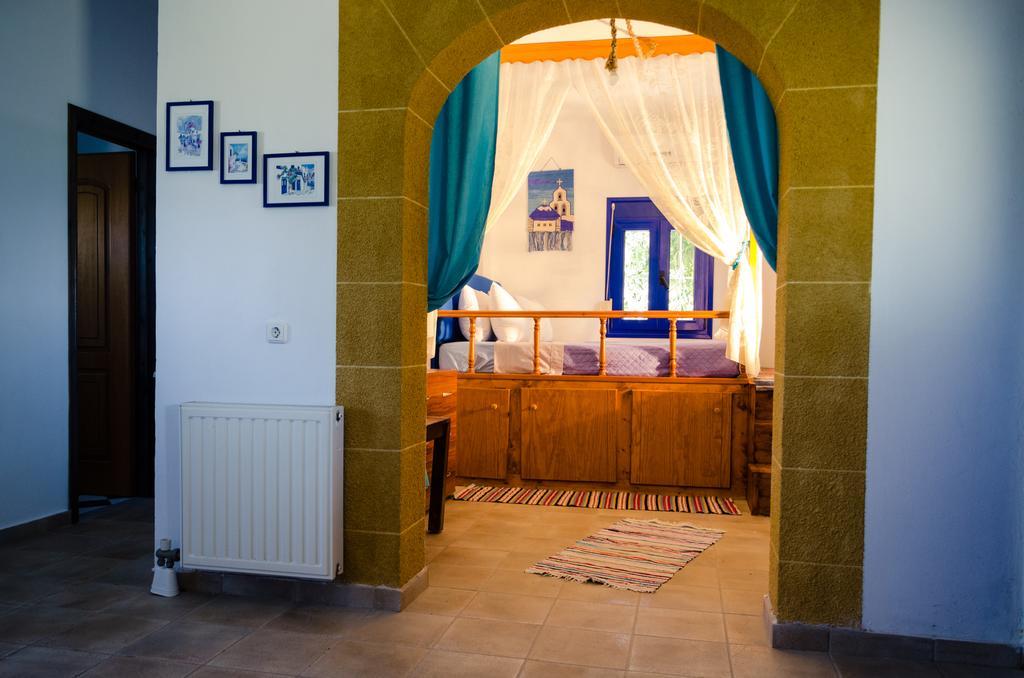 Villa Marqua Kalavárda Exteriör bild