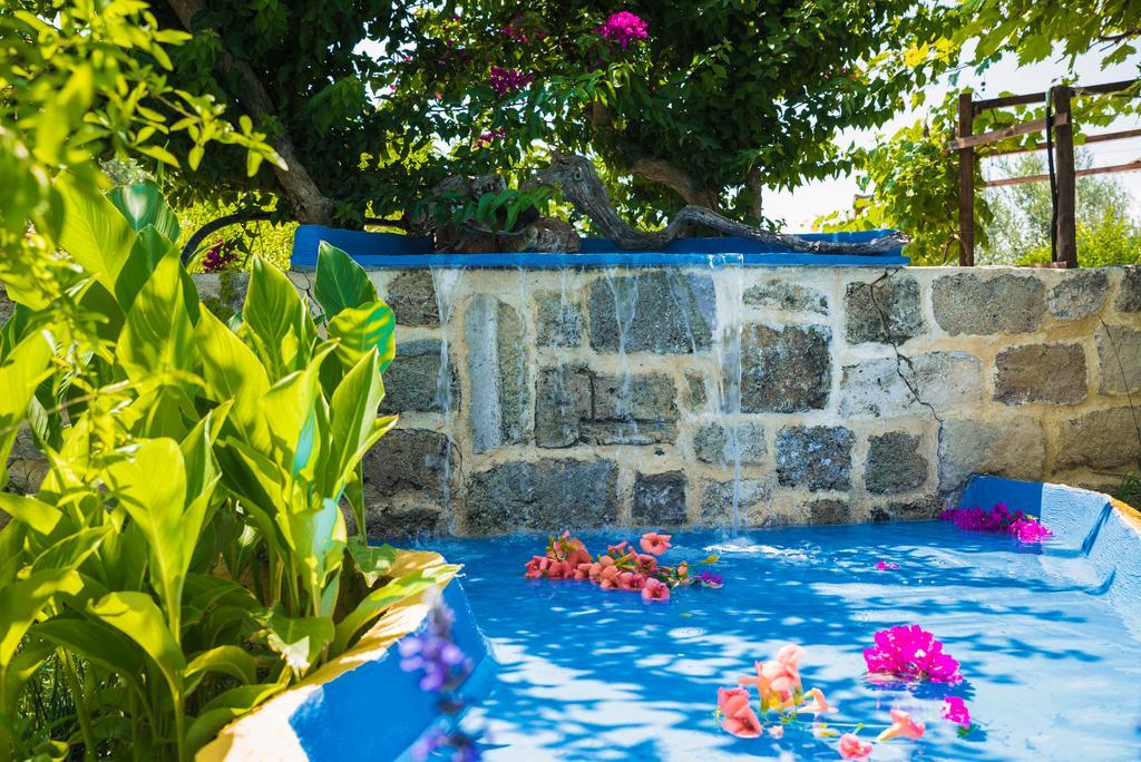 Villa Marqua Kalavárda Exteriör bild
